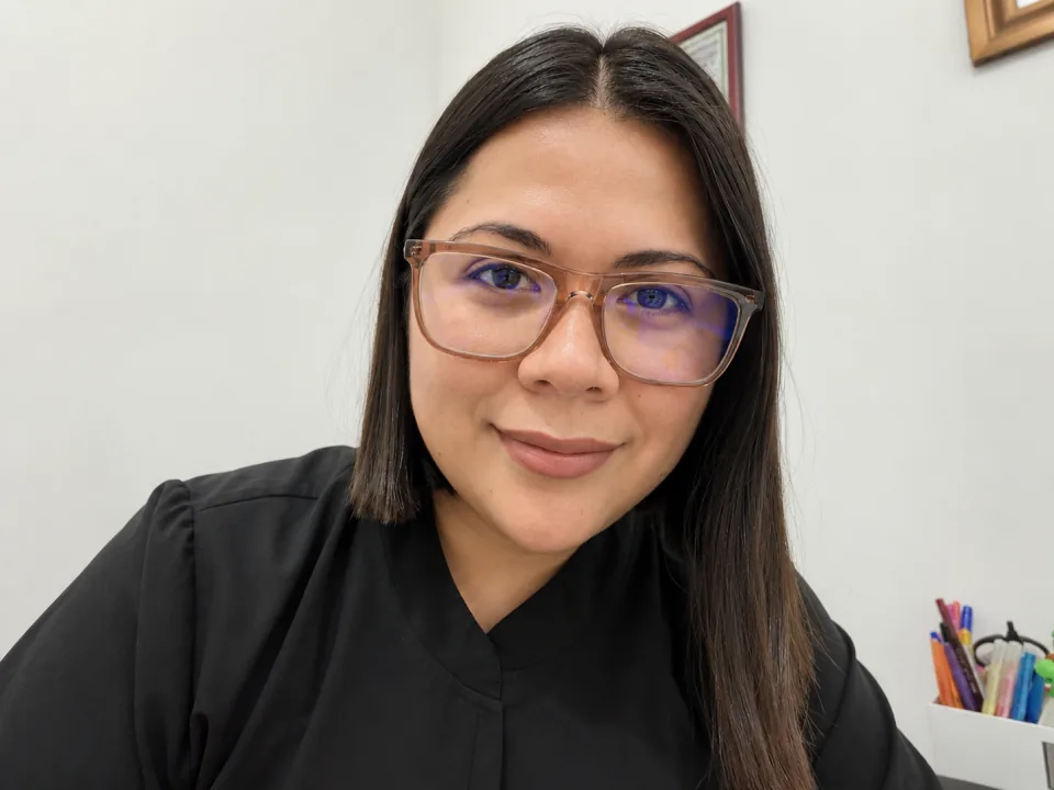 Kenya L. Aguilar, Licenciada en Homeopatía